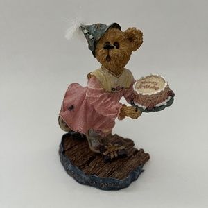 BOYDS BEARS & FRIENDS  "HAPPY BIRTHDAY"